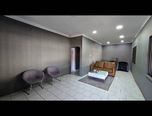 310M² OFFICE TO LET IN EASTLEIGH